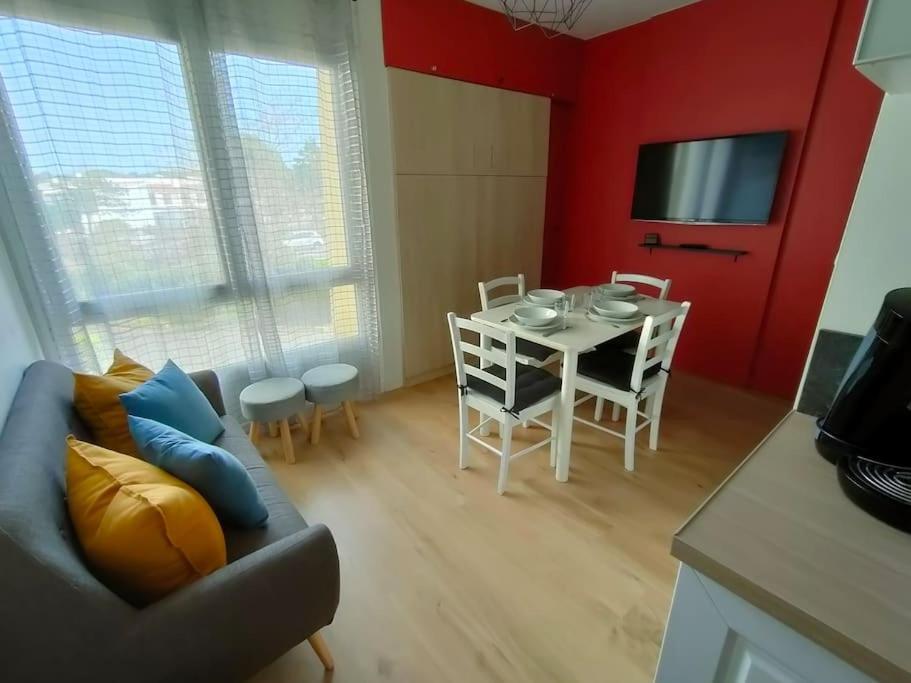 Bel Appartement Au Bord De L'Ocean 생장드몽 외부 사진